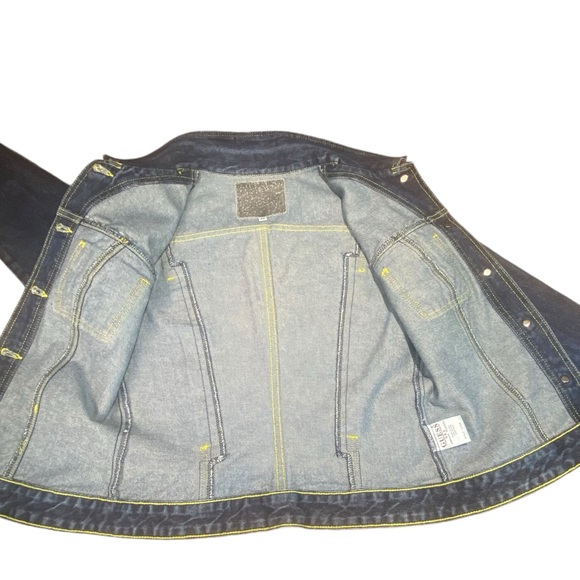 Guess Vintage 90’s Dark Denim Jacket w/ Neon Yellow Stitching size M - Picture 13 of 16